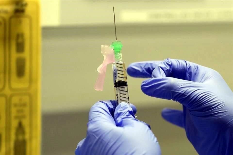 Está previsto que a más tardar a finales de este mes lleguen 250 mil dosis de la vacuna desarrollada por las compañías Pfizer y BioNTech.