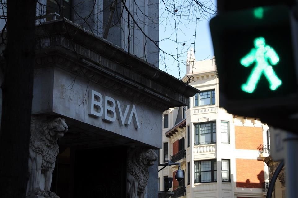 La filial de BBVA en el País reportó una utilidad neta de 11 mil 87 millones de pesos para el primer trimestre de 2021, un crecimiento de 28.6 por ciento respecto al mismo periodo del año anterior.