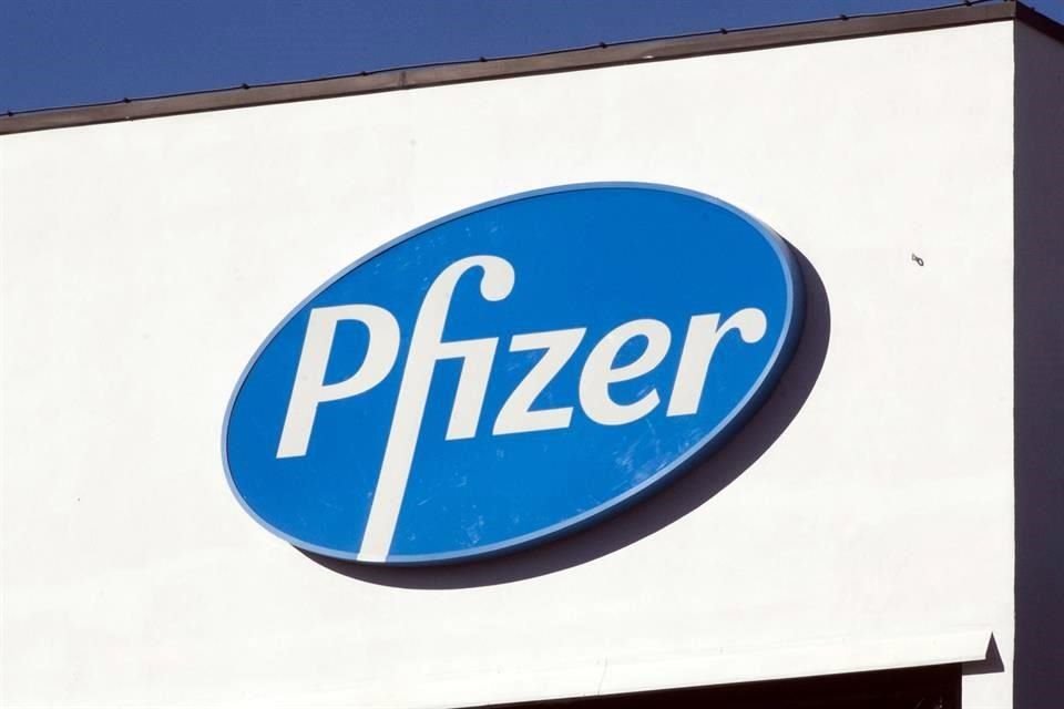 De acuerdo con The Telegraph, las autoridades de la Agencia Reguladora de Medicamentos y Productos Sanitarios de RU se reunirán para discutir la autorización de la vacuna de Pfizer.
