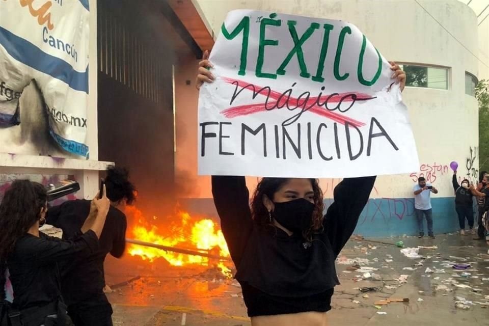 Ante el aumento de feminicidios, mujeres del Estado han realizado protestas.