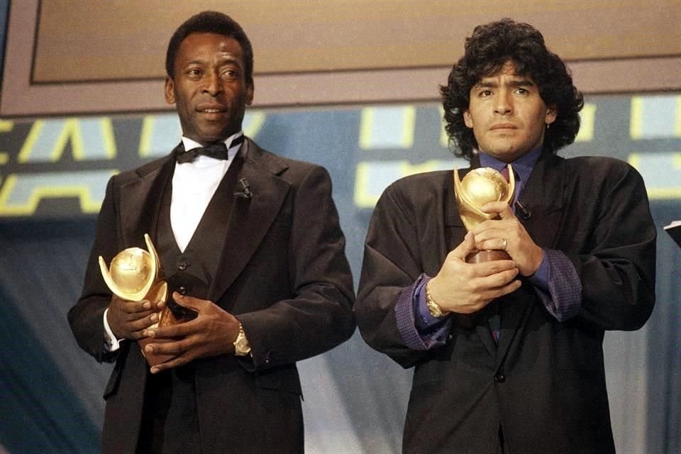 'Qué triste noticia. Perdí a un gran amigo y el mundo perdió a una leyenda', posteó Pelé.
