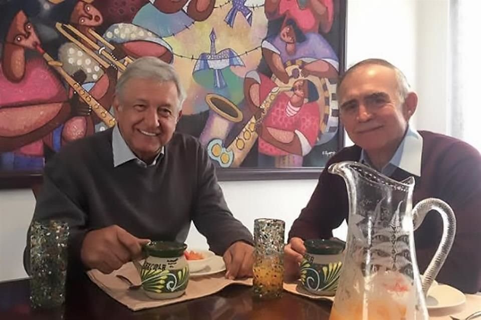 Andrs Manuel Lpez Obrador y Alfonso Romo.