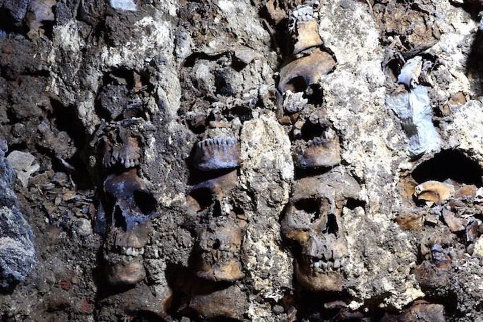 Con el nuevo hallazgo, se han visualizado superficialmente 119 cráneos humanos de la sección este de la torre.
