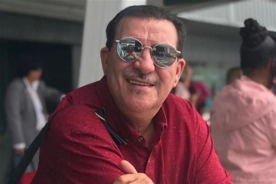 Presuntamente Tito Rojas, 'El Gallo de la Salsa', murió por un ataque al corazón.