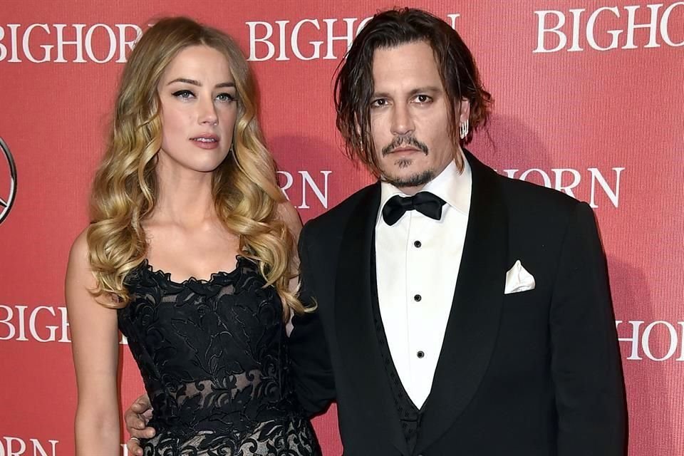 El actor Johnny Depp asegura que su ex esposa, Amber Heard, se embolsó y no donó a la caridad los 7 millones de dólares que recibió tras su divorcio.
