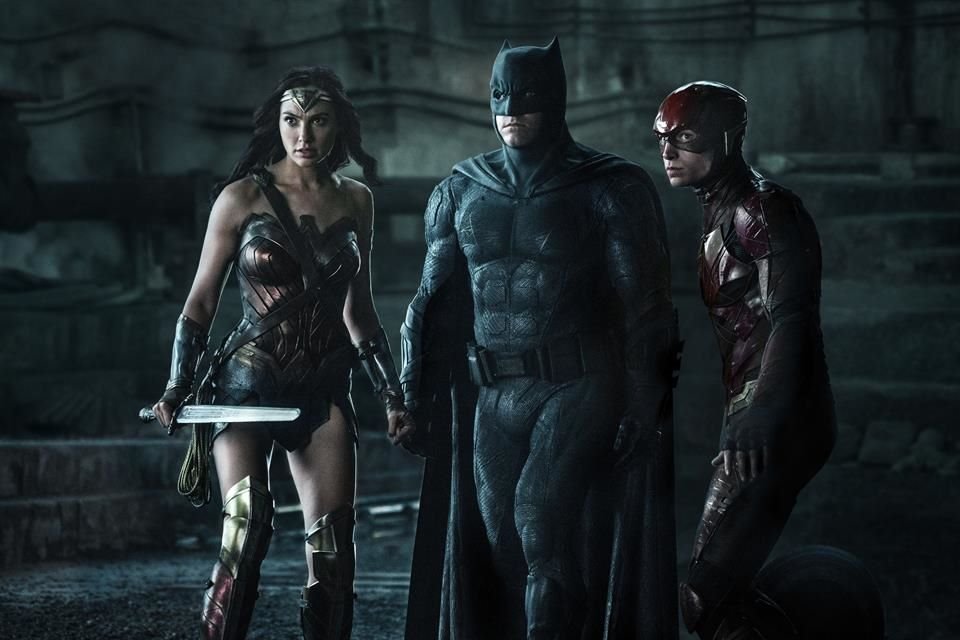 La versión del director Zack Snyder del filme 'La Liga de la Justicia' será una película de cuatro horas de duración y no una miniserie de cuatro partes como se había informado.
