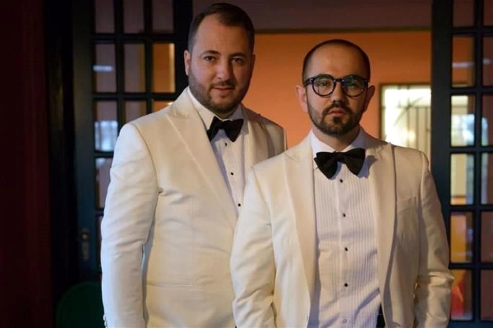 Víctor Martínez y Daniel García celebran cuatro años de matrimonio.