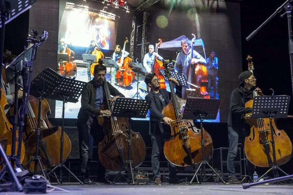 El festival de jazz inició en 1998 bajo colaboración del Cenart y la delegación de la Unión Europea en México.