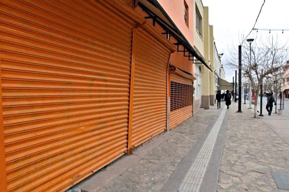 Para los comerciantes de Ciudad Juárez, el golpe al turismo derivado de la pandemia se equipara a la época de mayor violencia en la zona.