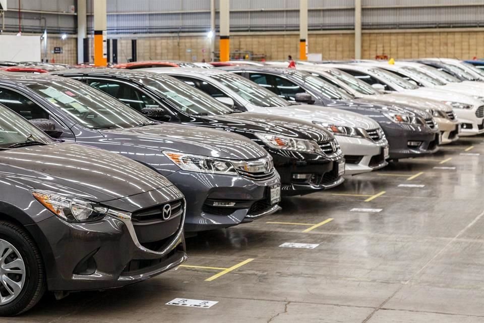 La venta de autos en México acumuló cinco avances en fila a tasa anual en septiembre.