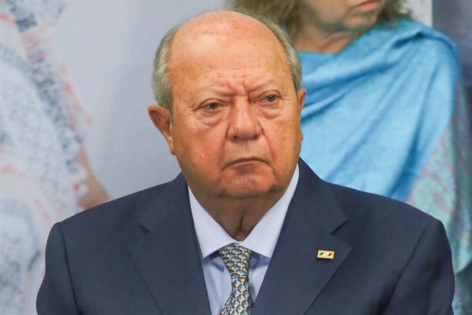 Carlos Romero Deschamps, secretario general del Sindicato de Trabajadores Petroleros de la República Mexicana.