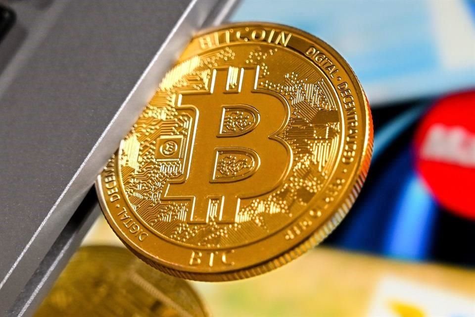 El bitcoin se ha disparado alrededor de 900 por ciento en el último año.