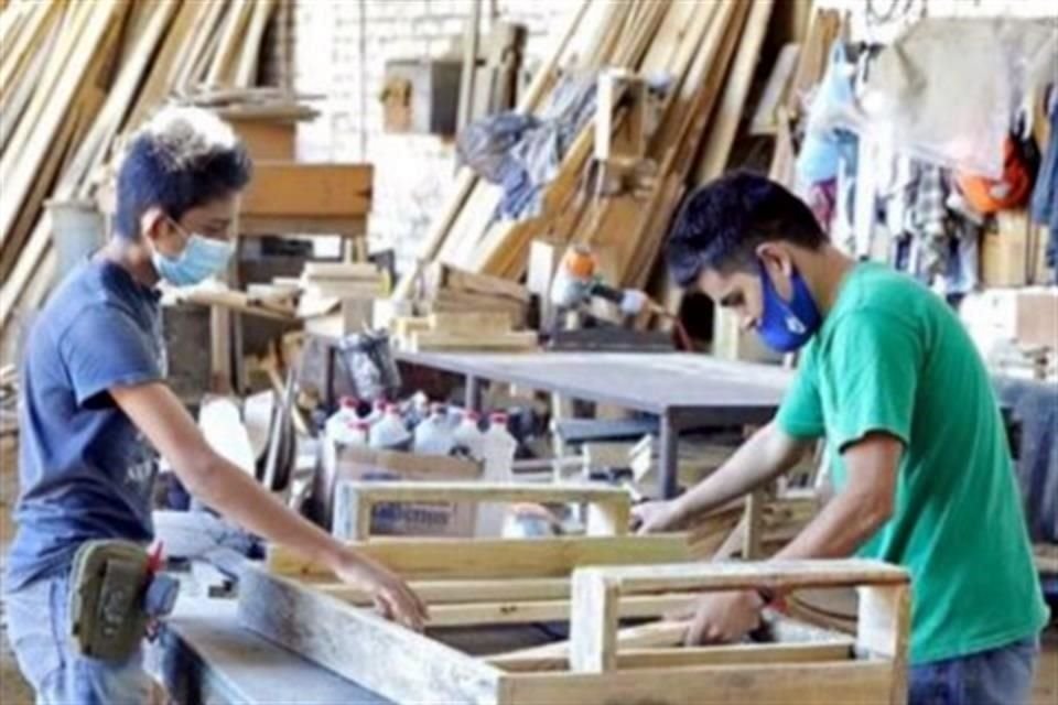 Jóvenes Construyendo el Futuro tiene registradas a personas que no existen, domicilios abandonados e irregularidades por 66 mdp, según ASF.