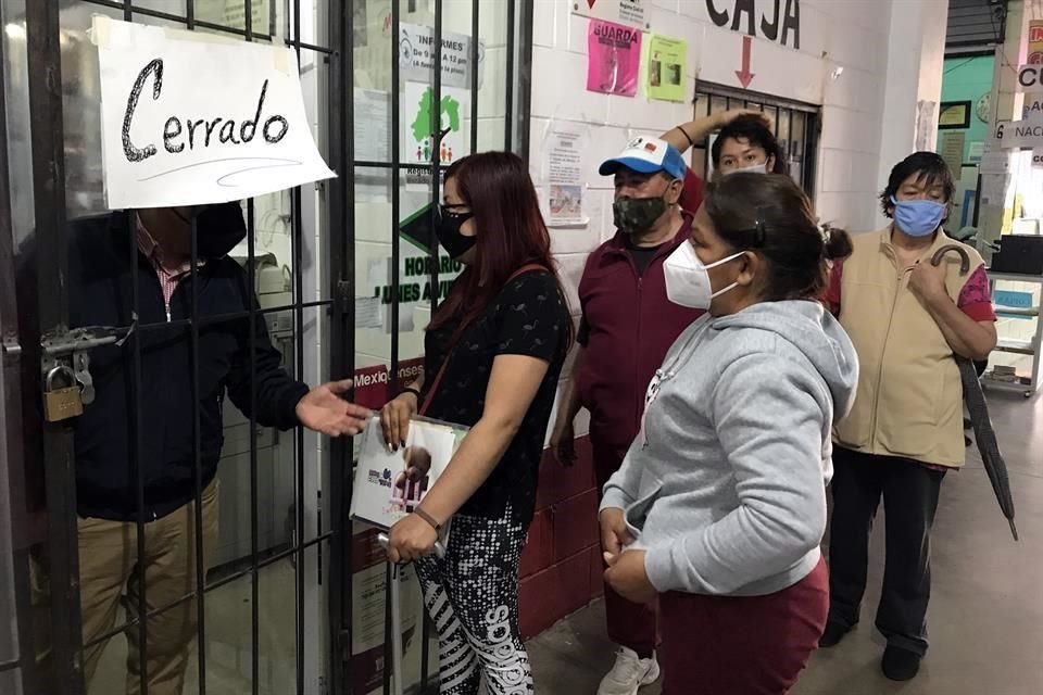 Debido a la pandemia y porque el oficial que autoriza se enfermó de Covid, el Registro Civil de San Cristóbal, Ecatepec, no ha expedido actas de defunción desde diciembre.