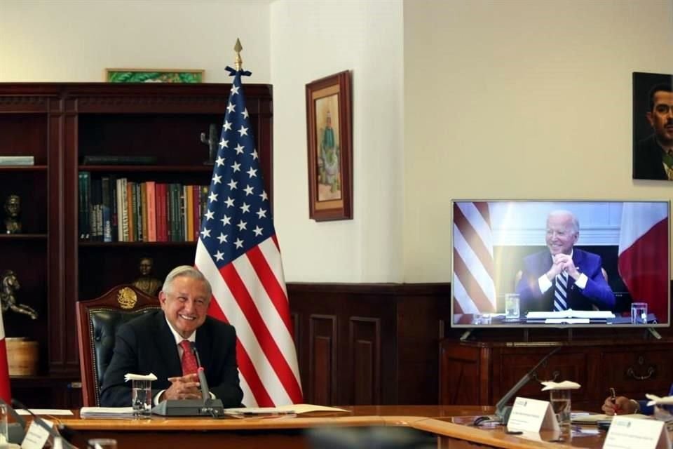 Los Presidentes Joe Biden y Andrés Manuel López Obrador dialogaron este lunes sobre migración, atención al Covid-19 y cambio climático.