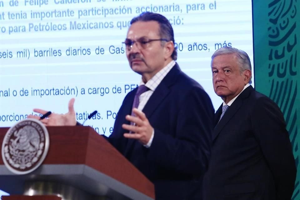 Octavio Romero, director de Pemex, y Andrés Manuel López Obrador, Presidente de México.