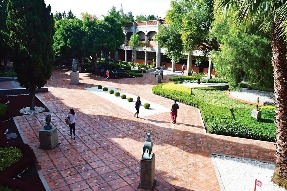 El campus de la UDLAP en San Andrés Cholula fue ocupado por la Policía estatal.