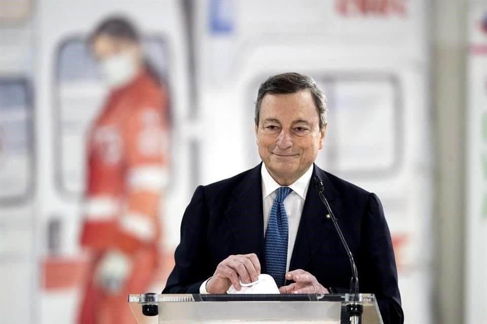 El primer Ministro italiano, Mario Draghi, da declaraciones sobre las medidas de su Gobierno.