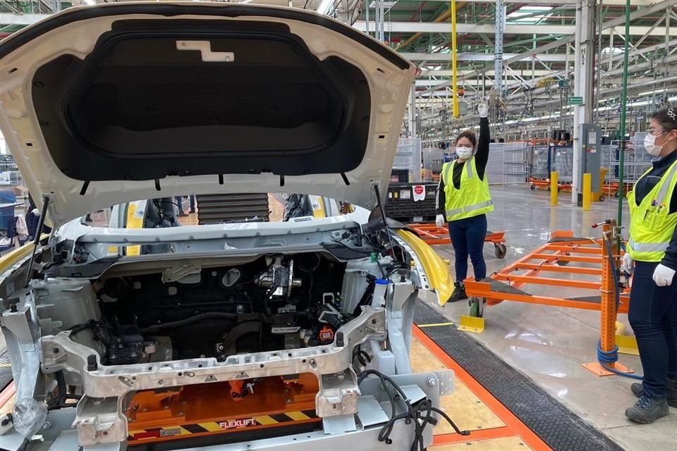 Actualmente las mujeres conforman el 20 por ciento de la participación laboral en las plantas de Ford México.