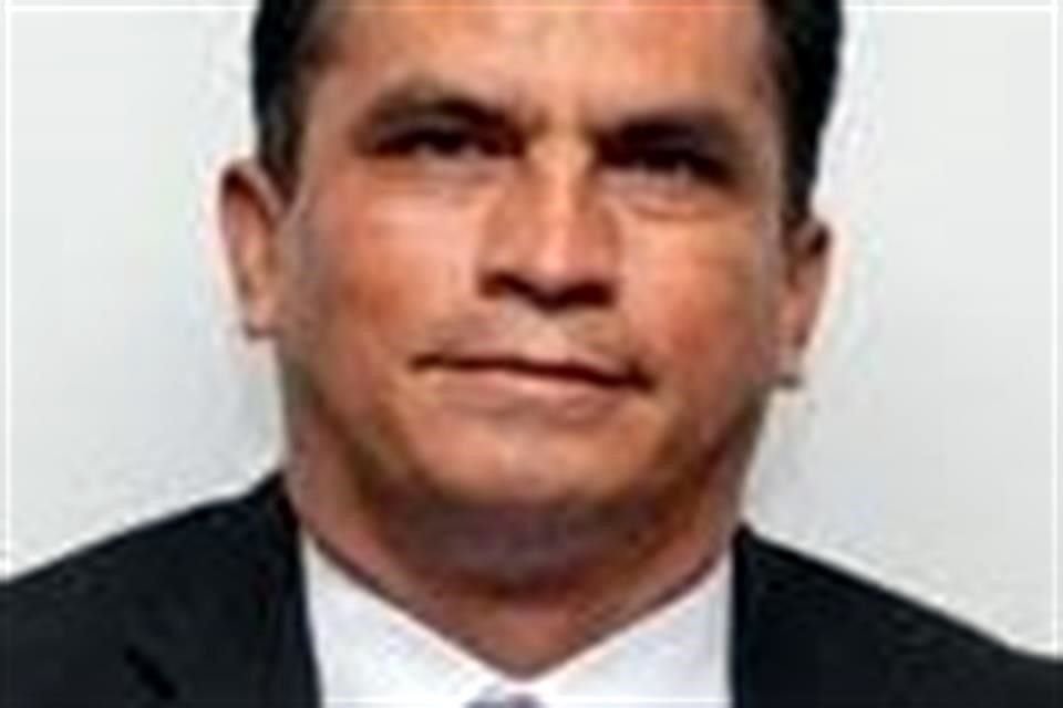 Estrada aspira a ser Presidente Municipal de Lázaro Cárdenas.