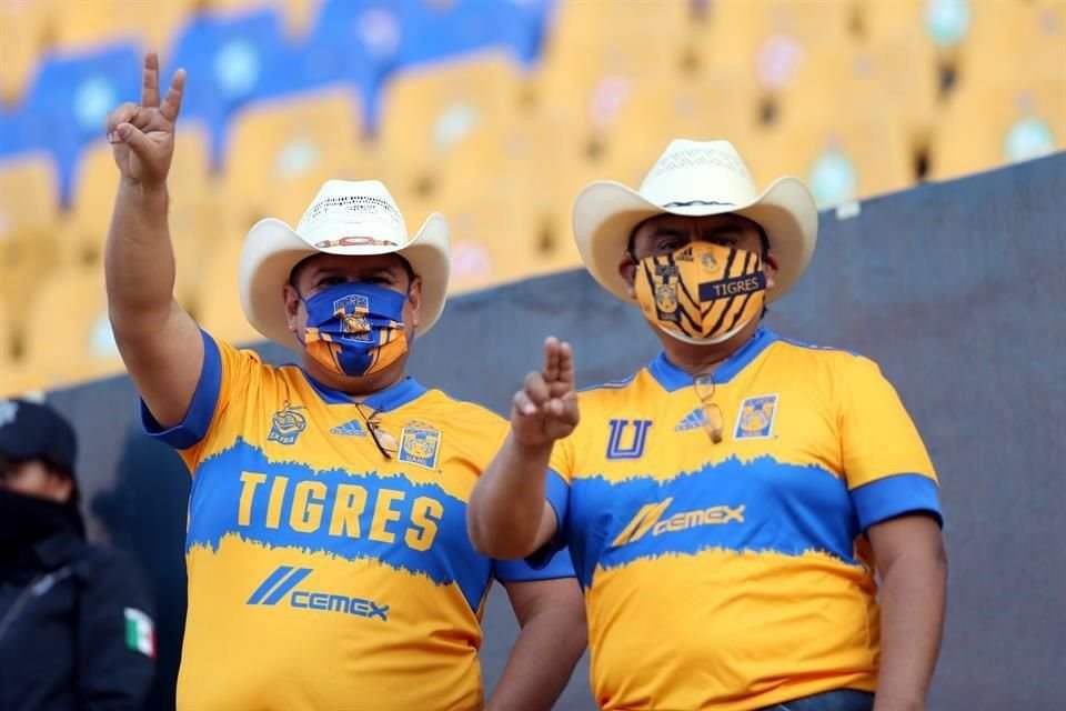 La afición tigre volvió al Estadio Universitario.