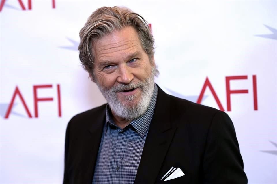 El legendario actor Jeff Bridges aseguró en su página web que el cáncer y el Covid-19 que padecía ya se encuentran en total remisión.