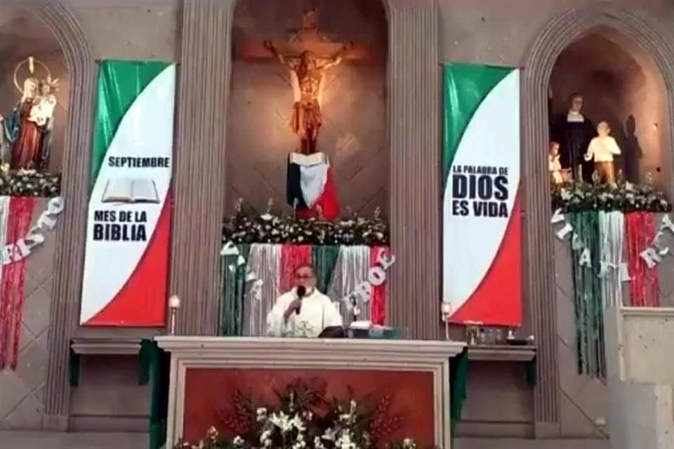 El sacerdote católico Lázaro Hernández, de la Iglesia La Salle, en Monclova causó repudio en redes sociales.