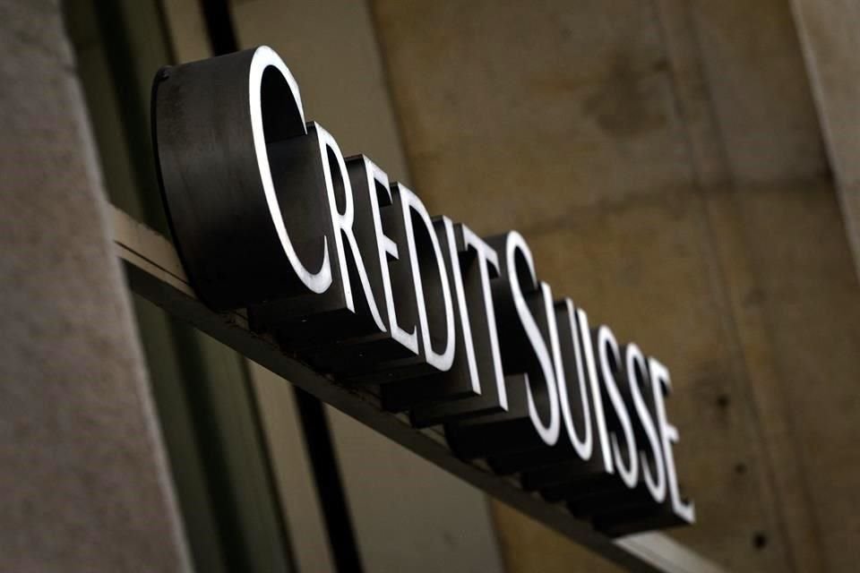Credit Suisse ha comenzado a recortar el número de clientes a los que sirve como corredor principal.
