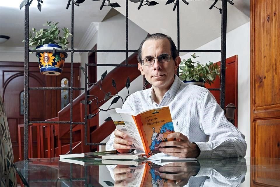 Con 27 años de carrera y una inagotable necesidad por narrar historias, el escritor Jorge Fábregas ingresa al Sistema Nacional de Creadores.