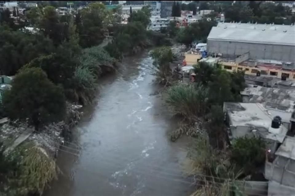 Ante la alerta de desbordamiento del Río Tula, autoridades comenzaron a evacuar a habitantes.