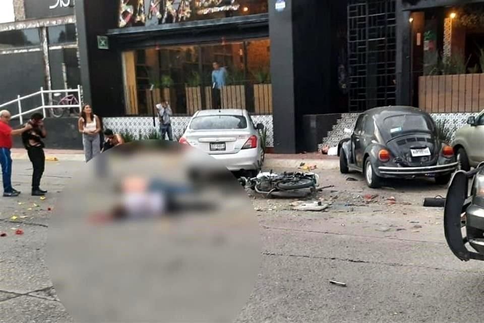 Un ataque con explosivos dejó dos personas muertas en Salamanca, Guanajuato.