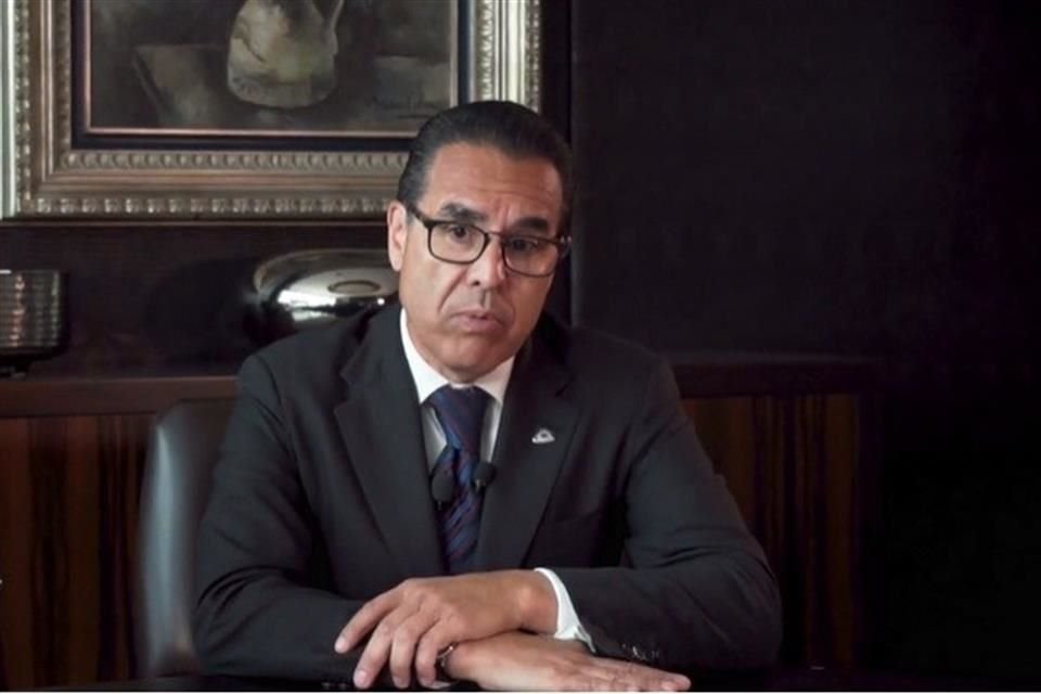 Alejandro Valenzuela del Río, director general de Banco Azteca.