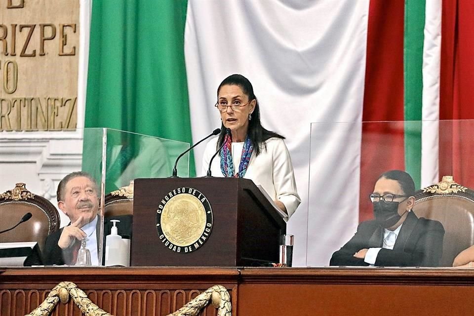 La Jefa de Gobierno consideró que acusar a los académicos de delincuencia organizada es un exceso.