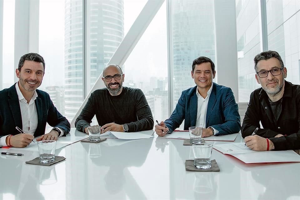 Javier Rosado, Federico Isuani, Adolfo Corujo y Pepe Beker.