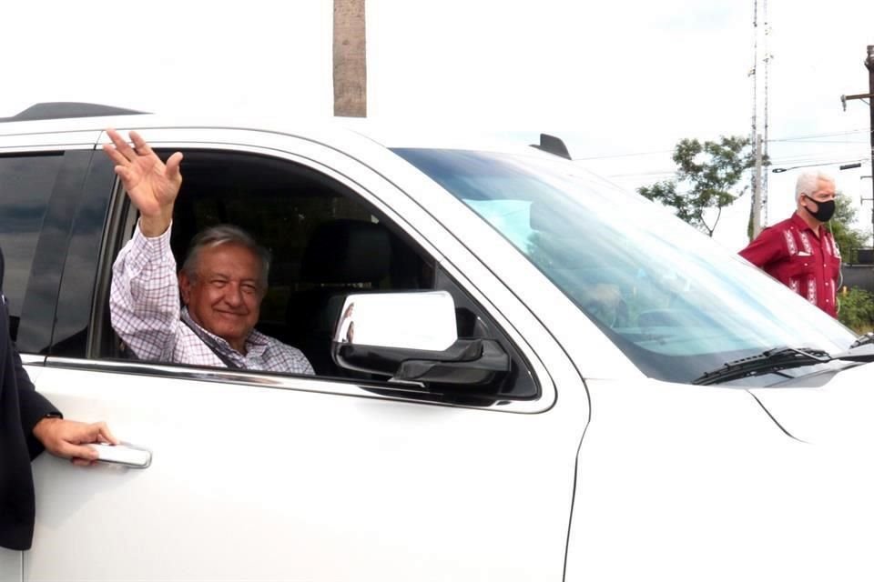 El Presidente Andrés Manuel López Obrador realiza una visita a la Refinería de Cadereyta.