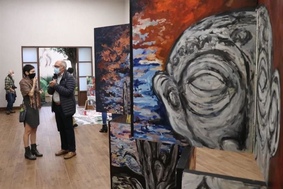 Con 'Evocaciones', exposición presentada en el Centro Cultural Juan Rulfo, artistas buscan reivindicar trabajo de sus precursoras olvidadas.