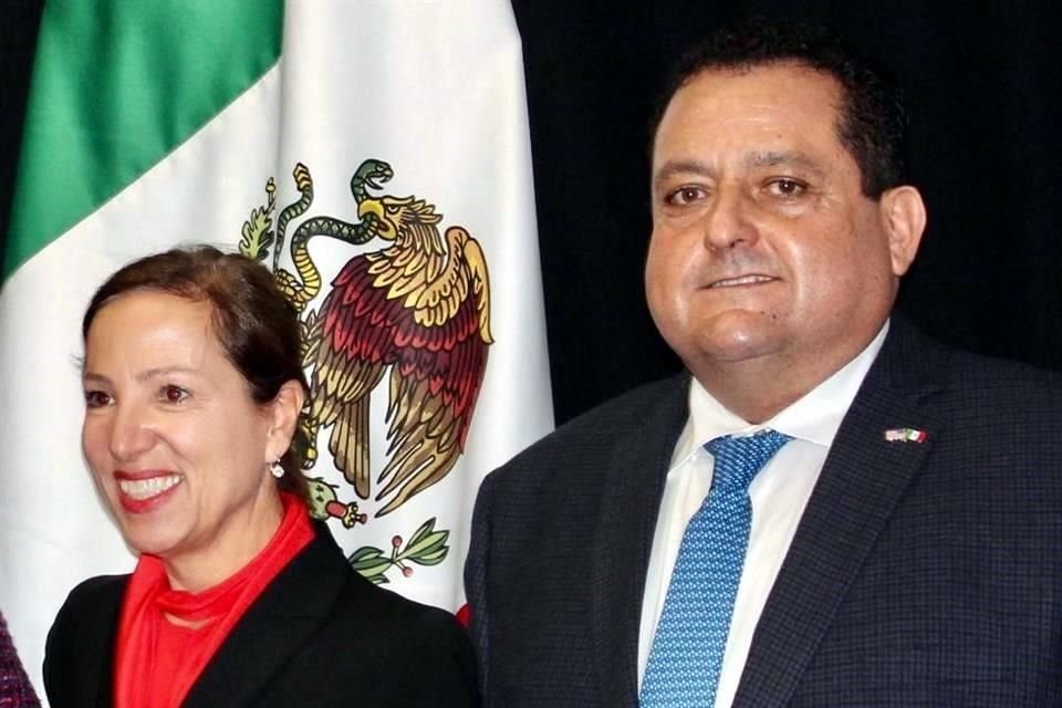 La Vicegobernadora de California, Eleni Kounalakis y el Gobernador de Baja California Sur, Carlos Mendoza Davis.