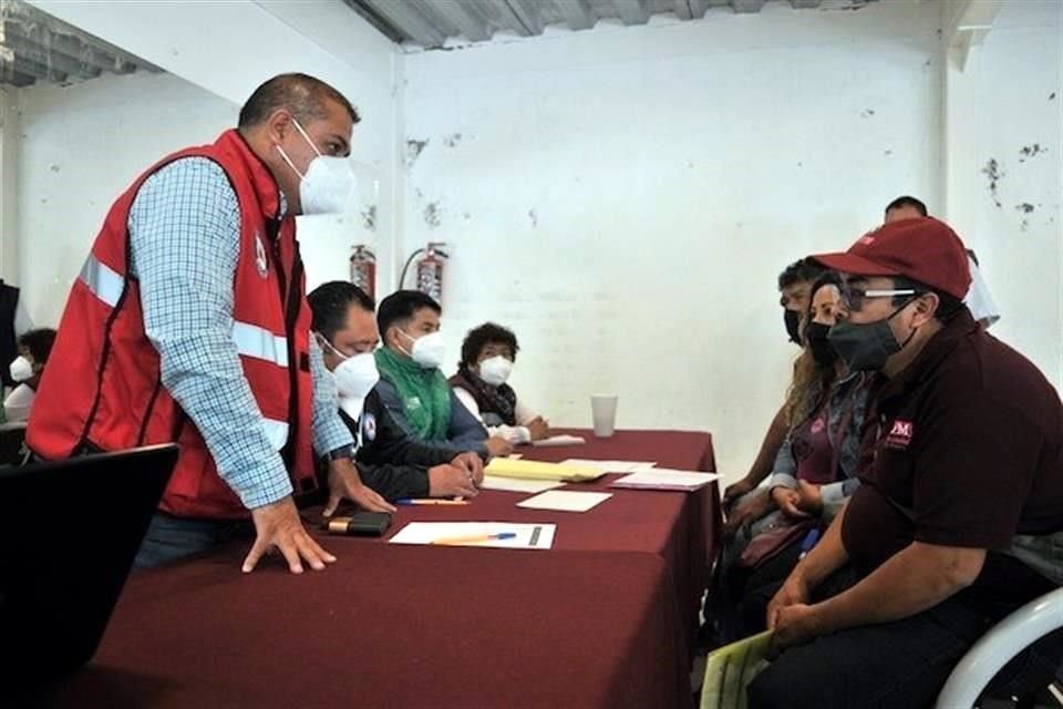 Las 42 familias que resultaron afectadas recibieron del Gobierno del Estado de México un apoyo de 30 mil pesos.