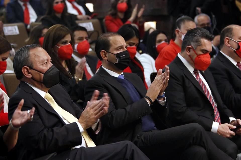 Los líderes partidistas en una reunión de la alianza Va por México en agosto pasado.