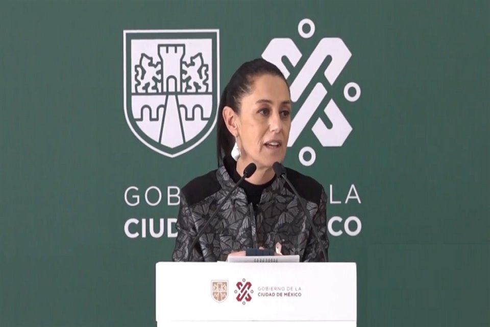 'La tarjeta de Claudia' será entregada a un millón 250 mil alumnos de preescolar, primaria, secundaria y centros de atención múltiple, quienes dispondrán del primer depósito el 1 de diciembre.
