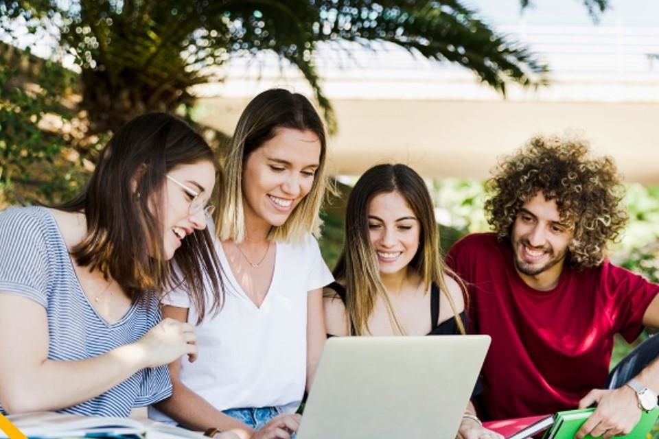 FUNED Connect Live reúne a las mejores universidades del mundo para que estudiantes mexicanos puedan realizar en ellas un posgrado.