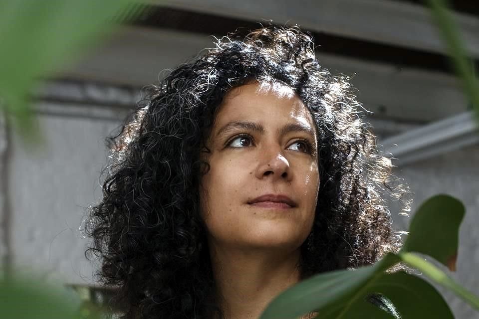 Mariana Castillo Deball radica en Berlín. 'Amarantus' es la primera revisión de su trabajo en México.