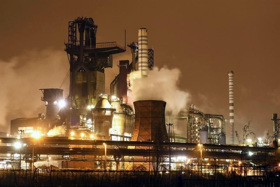 Las siderúrgicas europeas enfrentan altos costos de energía e interrupciones de la cadena de suministro.