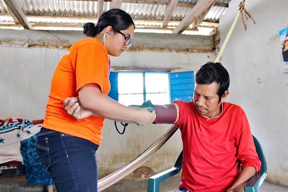 Desde hace 10 años, Compañeros En Salud ha atendido a la población más marginada de Chiapas con apenas lo necesario para su función.