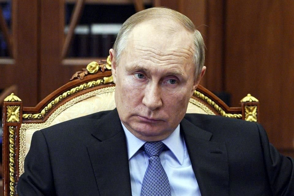 El Kremlin había anunciado que la respuesta a las sanciones por parte de Estados Unidos sería decidida por el Presidente Vladimir Putin.