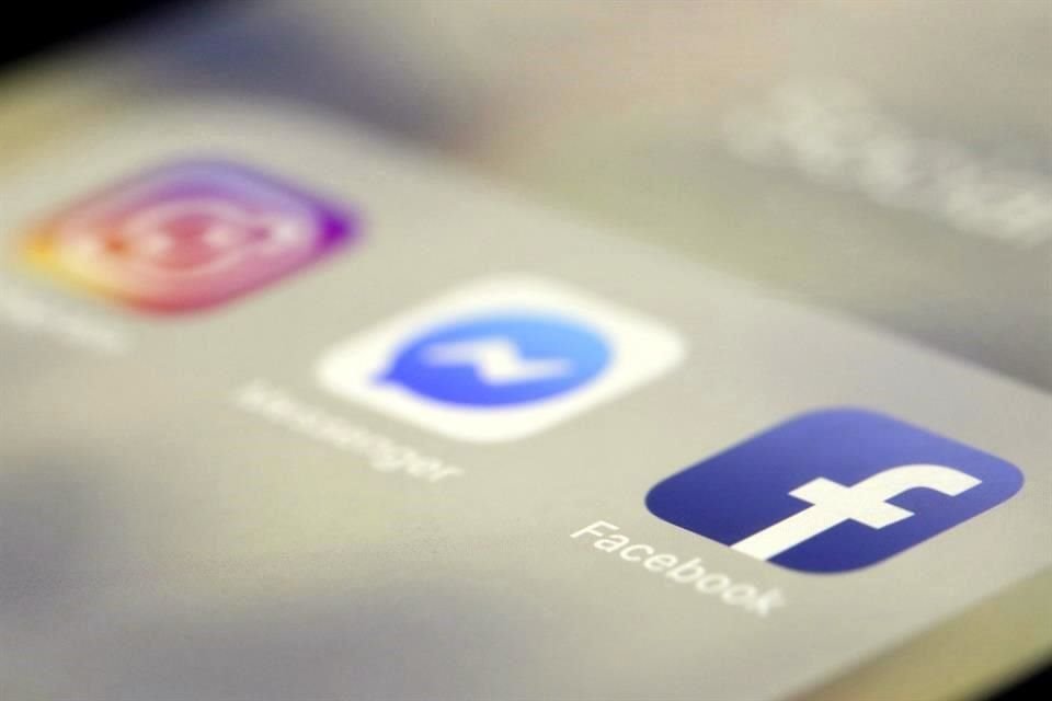 Vista de las apps Facebook, Messenger e Instagram, de Meta Platforms.