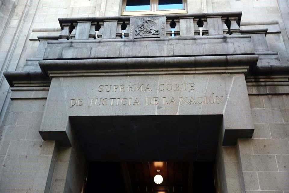 Otra docena de casos de interés para el gobierno federal aún no están en lista, seis de ellos con litigios que iniciaron en 2021.