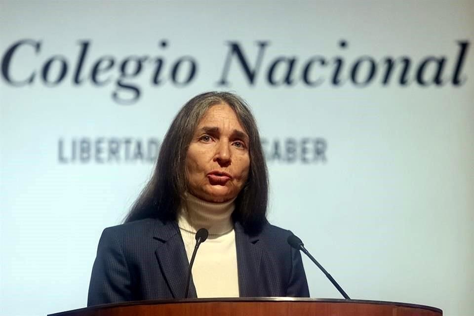 La bióloga Julia Carabias coordinó el homenaje, en el que participaron también José Sarukhán y Francisco Barnés, entre otros.
