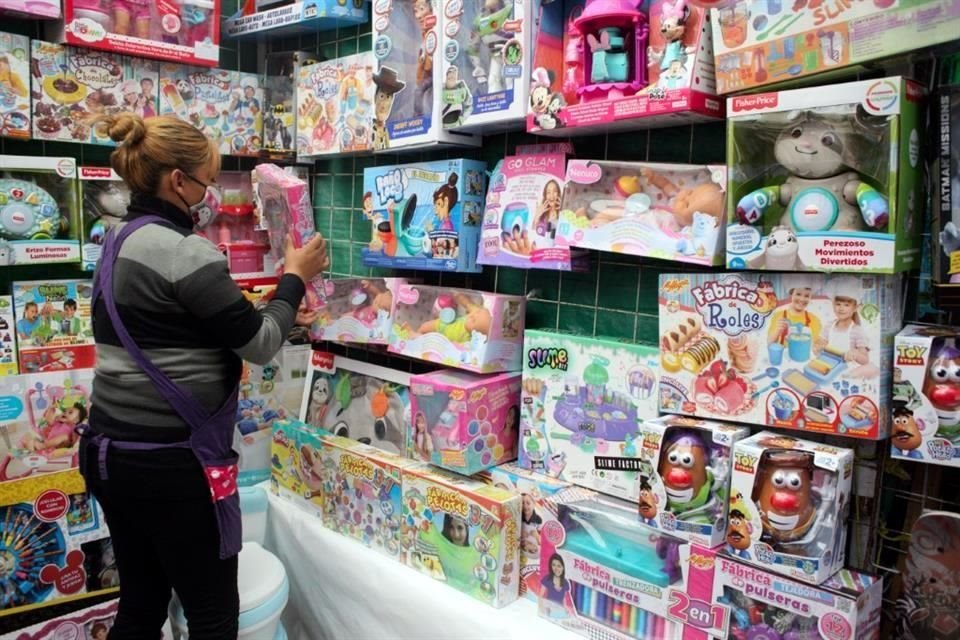 Debido a problemas en cadena de suministro, venta de juguetes en México cerrará el año con reducción estimada de 3% a 6%, respecto a 2019.