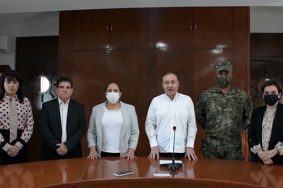El Gobernador de Sonora Alfonso Durazo inform por su parte que la Mesa Estatal de Seguridad fue instalada en Guaymas y se declar en sesin permanente.